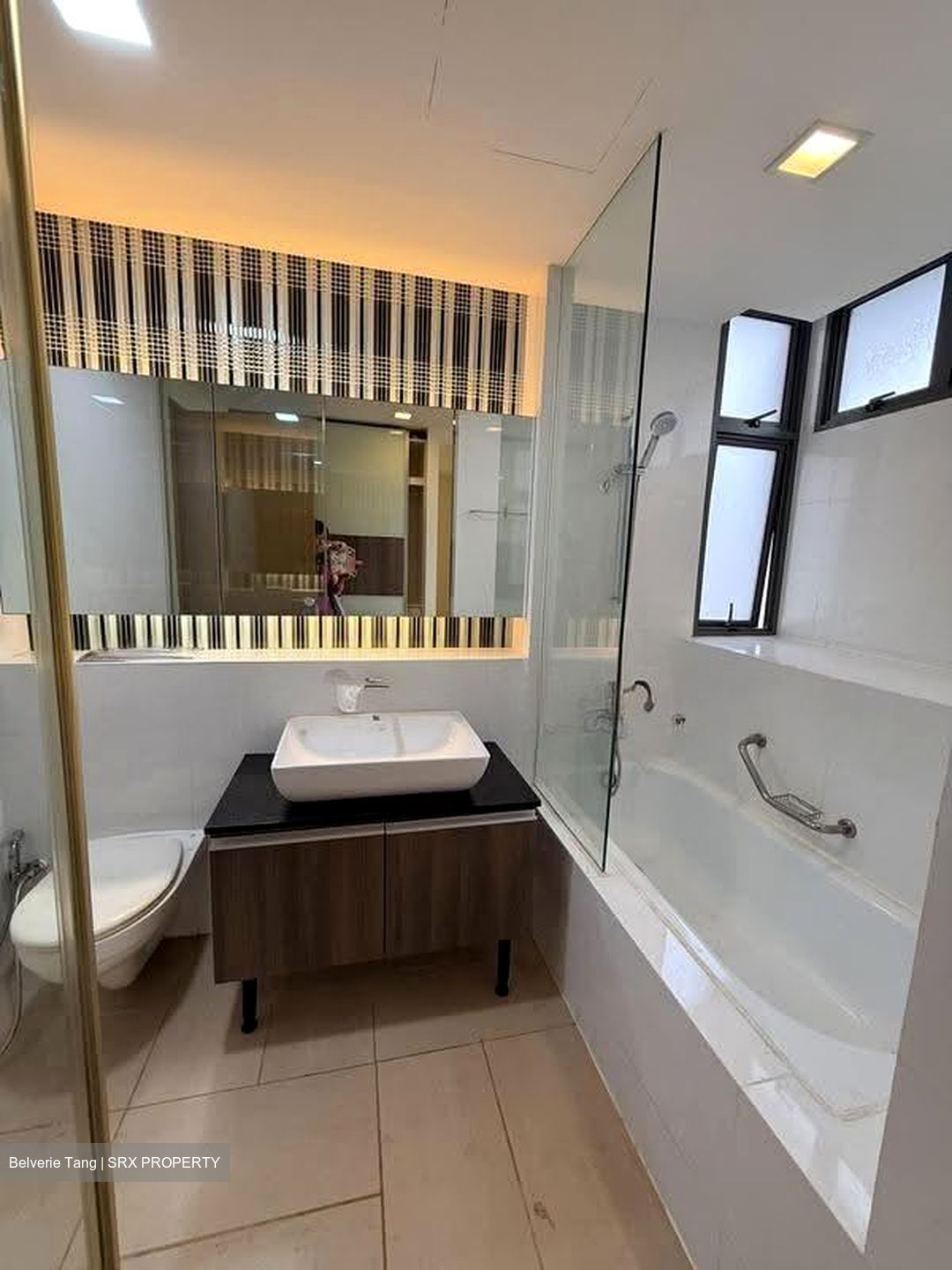 38 Amber (D15), Condominium #618676291